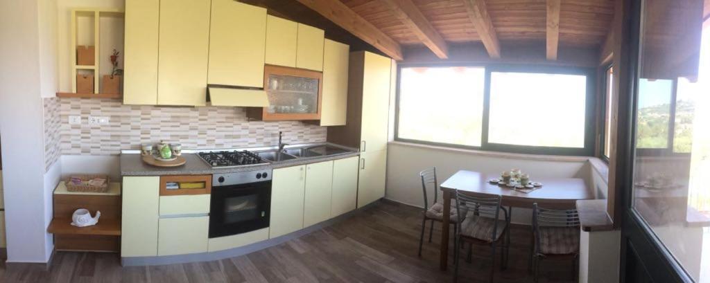 Casa Daniela Apartment Patti Bagian luar foto